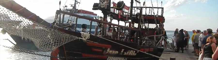 Private Cozumel Pirate Ship Snorkel Tour 8