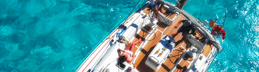 Private Luxury Sailing & Snorkeling in Cozumel 3