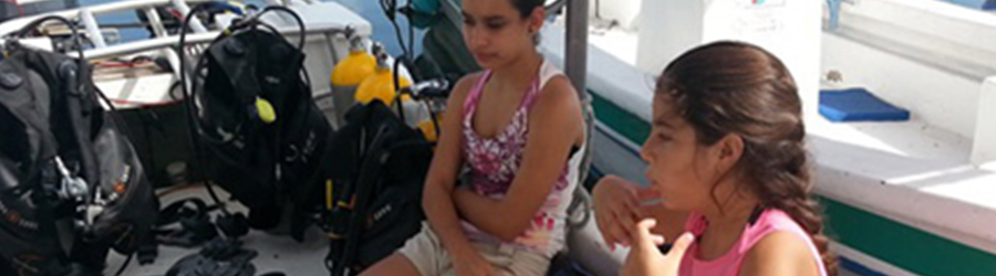 Private 48' Beltran Boat Charter in Cozumel 2