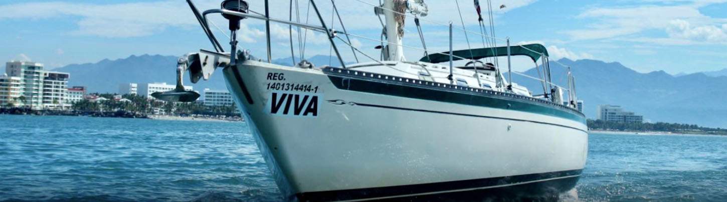 Private 36' Classic Sailboat Charter in Puerto Vallarta 2