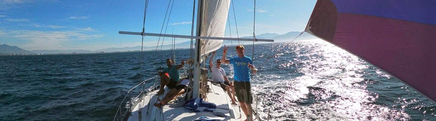 Private 36' Classic Sailboat Charter in Puerto Vallarta 3