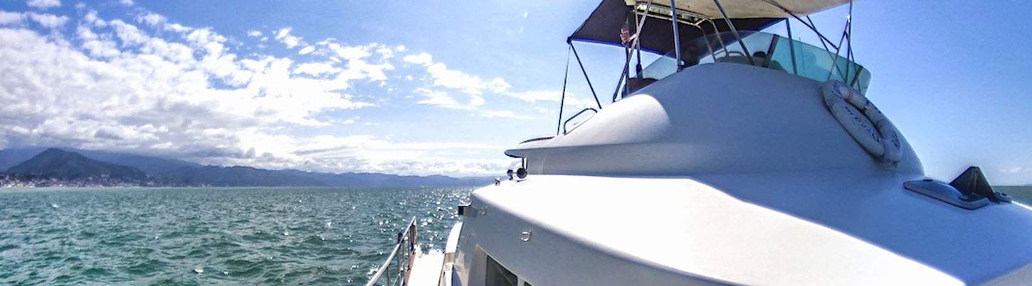 43' Private Catamaran Charter in Puerto Vallarta 4