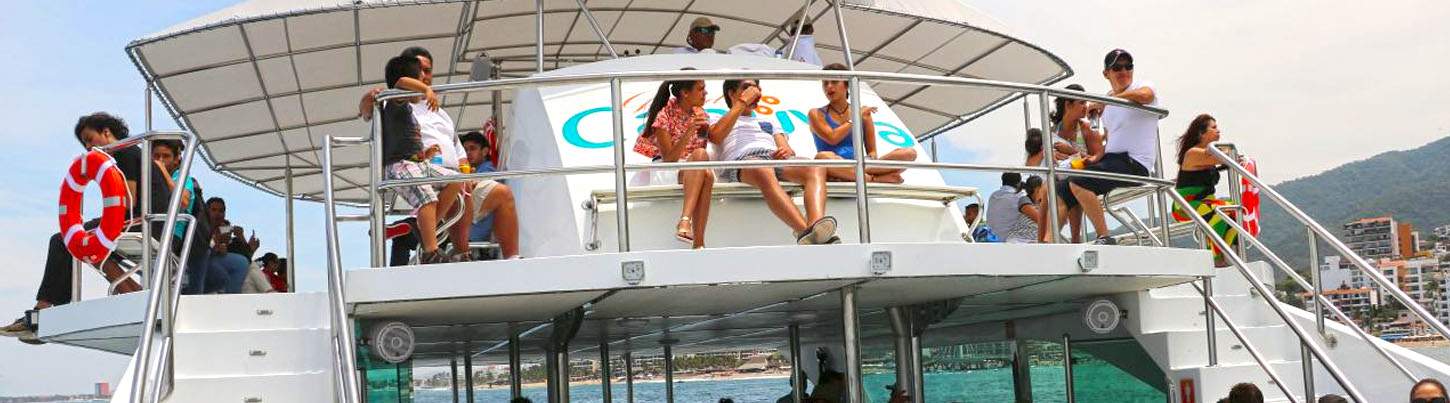 Private 90' Luxury Catamaran in Puerto Vallarta 2