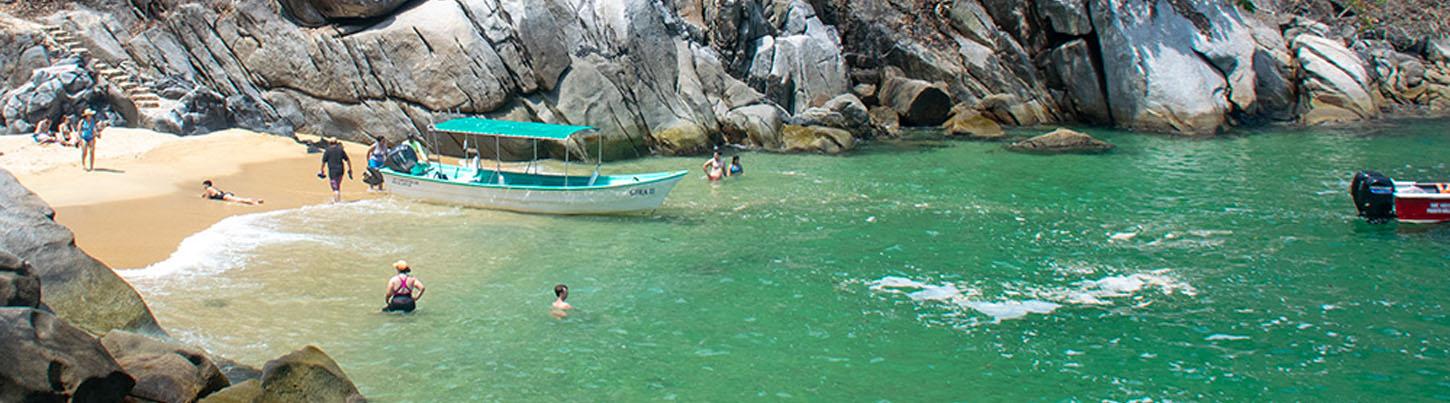 Private Colomitos Cove Snorkeling Tour 8