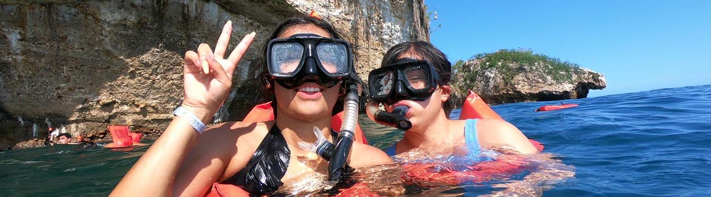 Deluxe Puerto Vallarta Catamaran Cruise & Las Animas Beach Break Combo 7