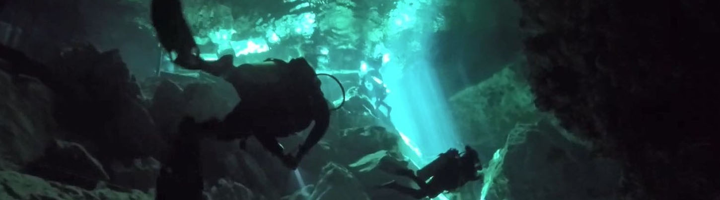 Cenote Diving 4