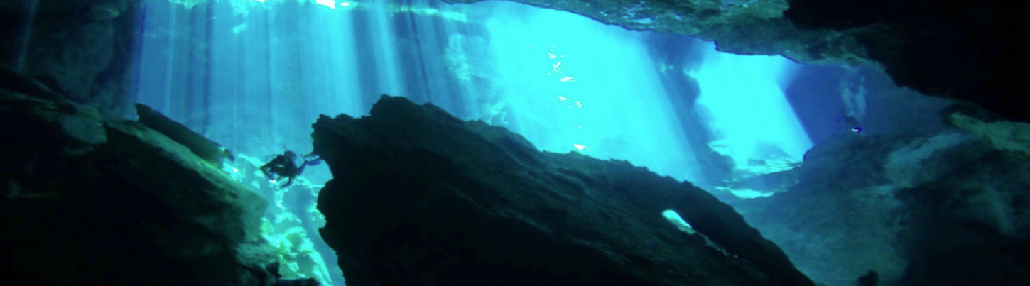 Cenote Diving 7