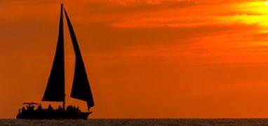Catamaran Cruises & Other Puerto Valllarta Boat Tours & Bay Cruises